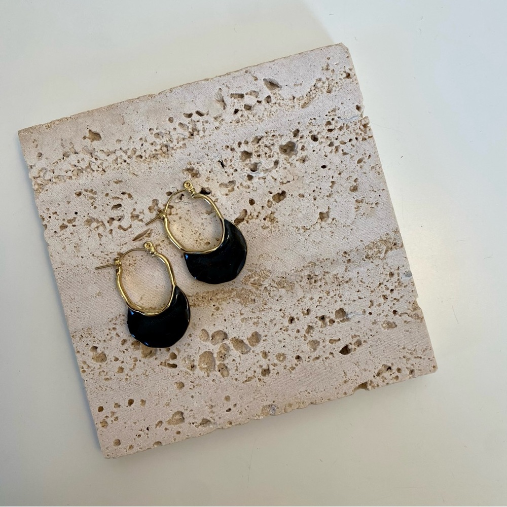 4/$15 Vintage Black Enamel Hoop Drop Earrings